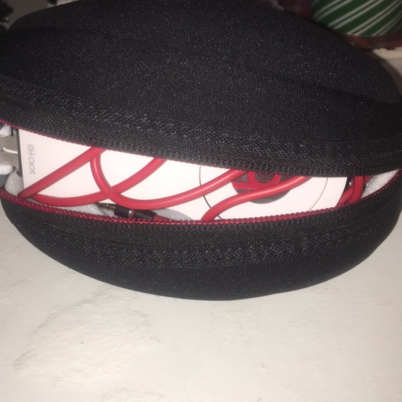 Beats solo - Picture 3 of 5